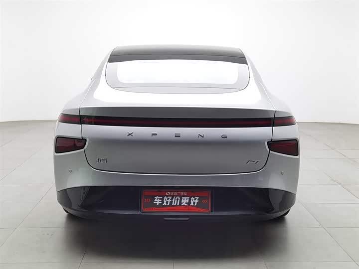 Фото 4 - XPeng P7