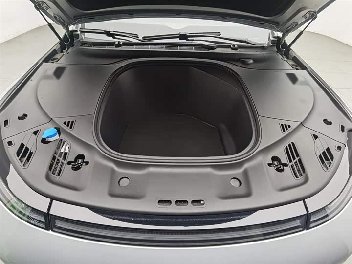 Фото 6 - XPeng P7