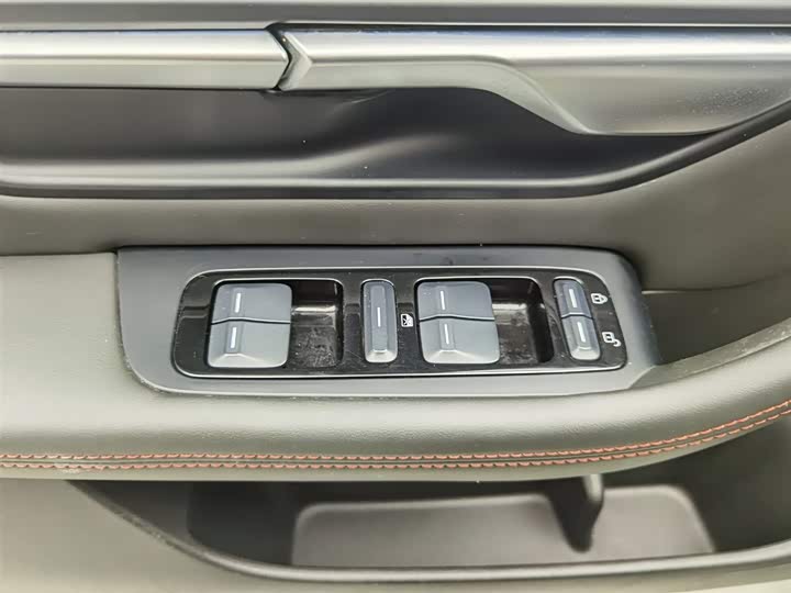 Фото 9 - XPeng P7