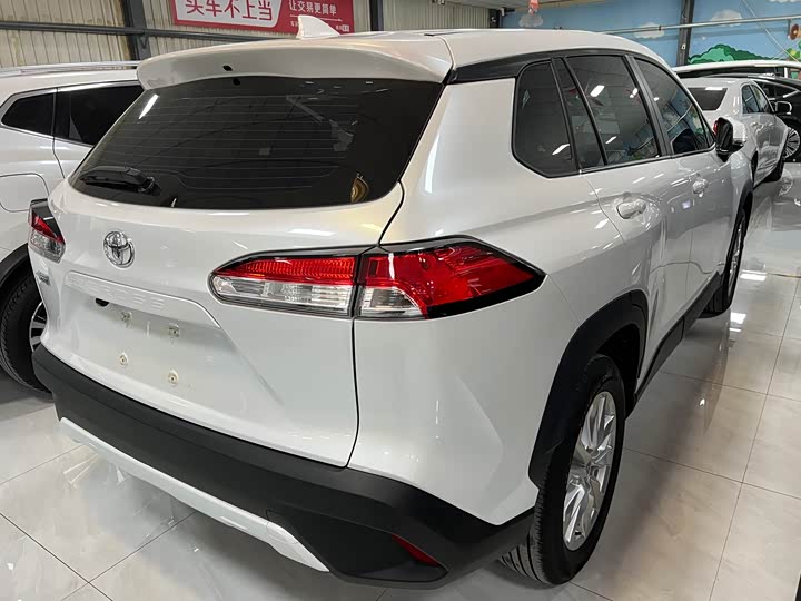 Фото 12 - Toyota Corolla Cross