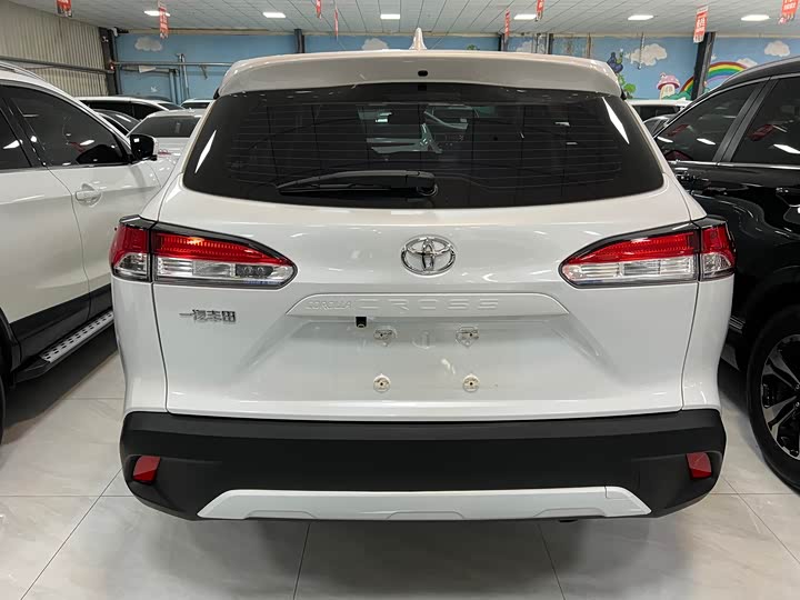 Фото 15 - Toyota Corolla Cross