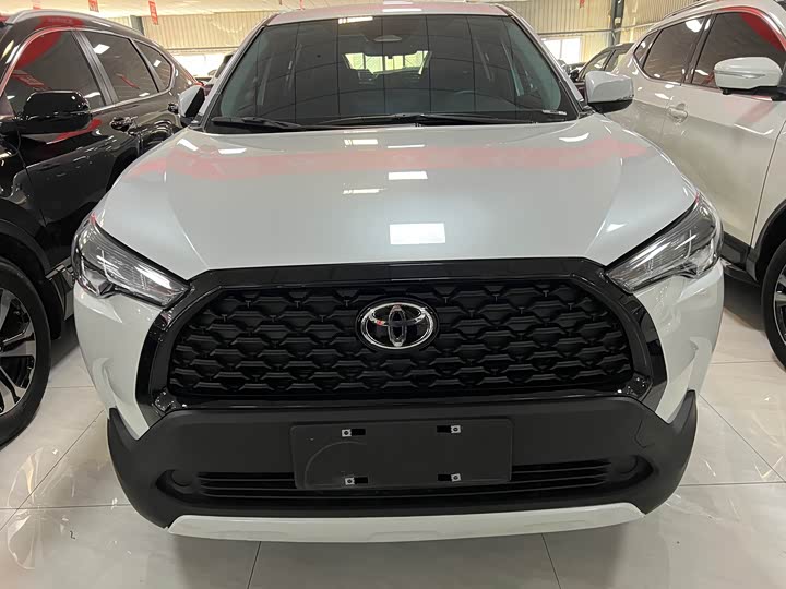 Фото 2 - Toyota Corolla Cross