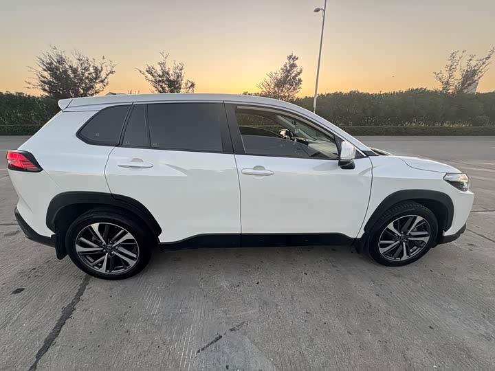 Фото 10 - Toyota Frontlander