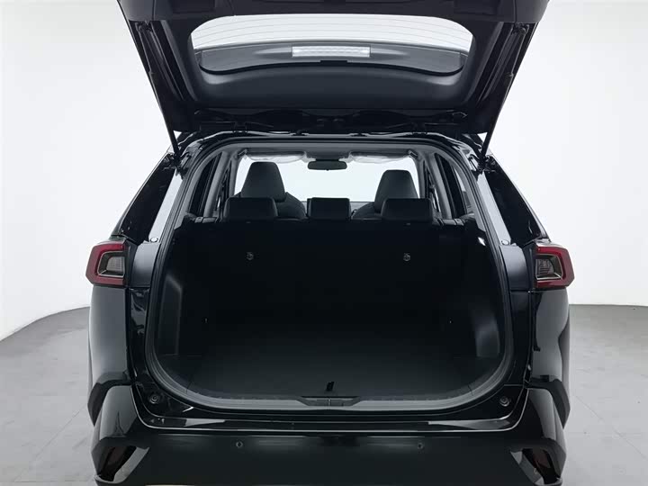 Фото 16 - Toyota Wildlander