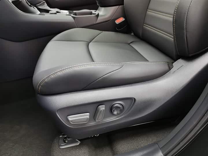 Фото 20 - Toyota Wildlander