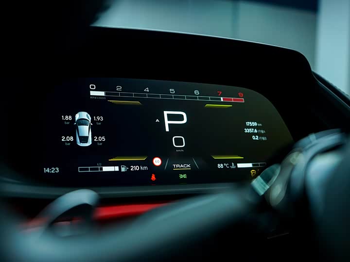 Фото 12 - Lotus Emira