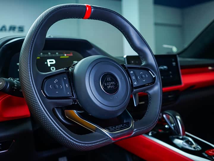 Фото 16 - Lotus Emira