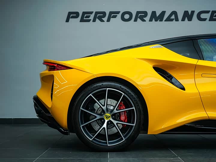 Фото 5 - Lotus Emira