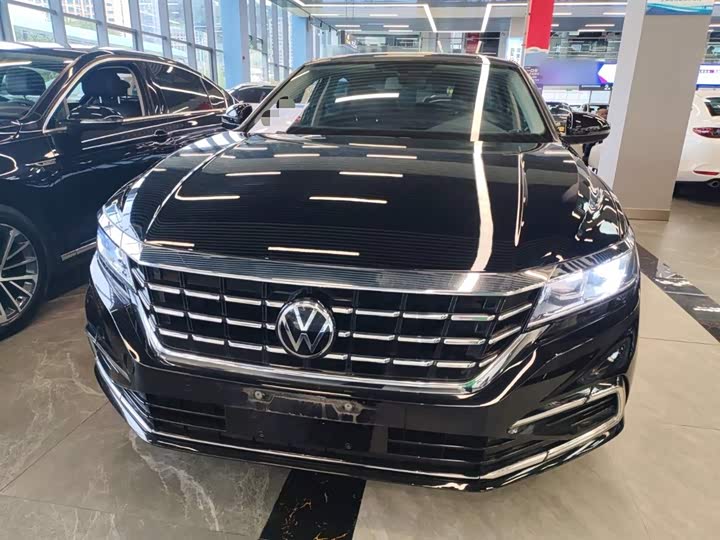 Фото 3 - Volkswagen Passat