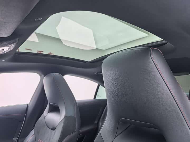 Фото 14 - Mercedes-Benz CLA-Class