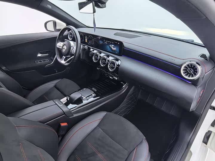 Фото 5 - Mercedes-Benz CLA-Class