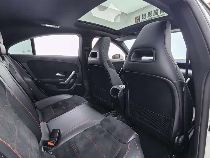 Фото 8 - Mercedes-Benz CLA-Class