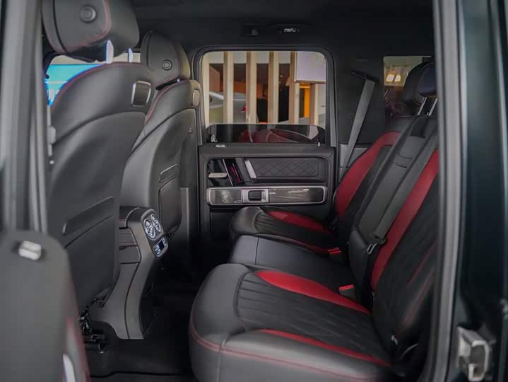 Фото 3 - Mercedes-Benz G-Class