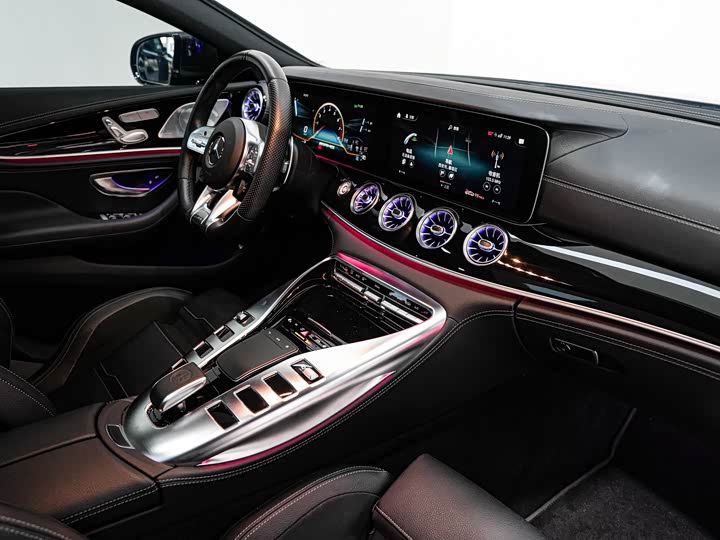 Фото 16 - Mercedes-Benz AMG GT