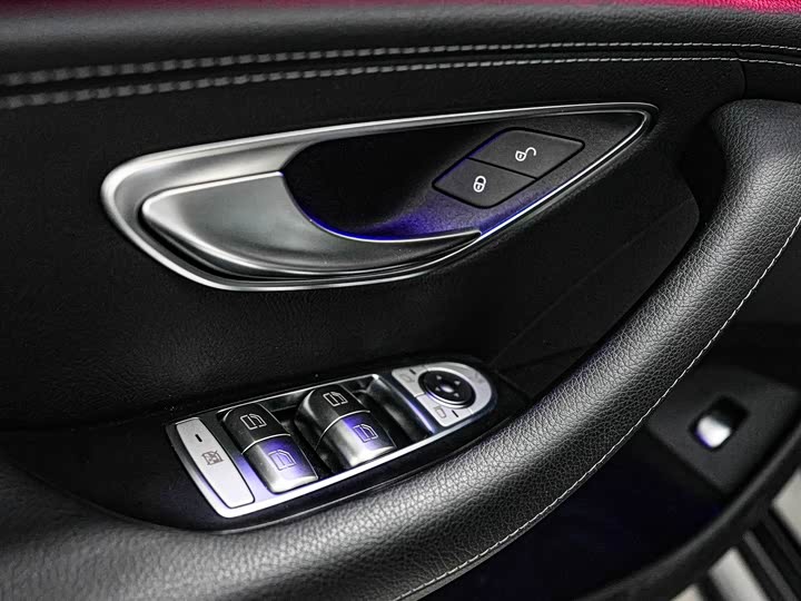 Фото 20 - Mercedes-Benz AMG GT