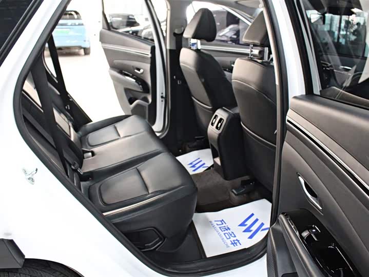 Фото 12 - Hyundai Tucson L