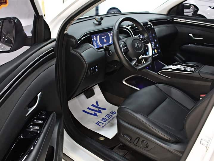 Фото 4 - Hyundai Tucson L