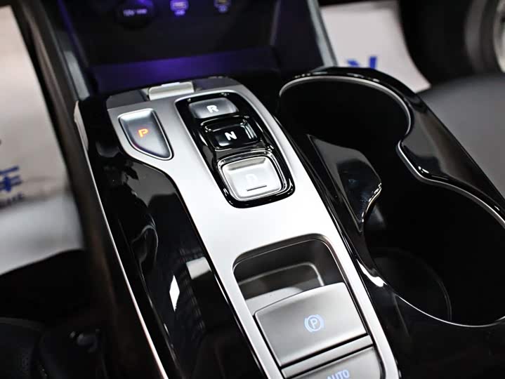 Фото 8 - Hyundai Tucson L