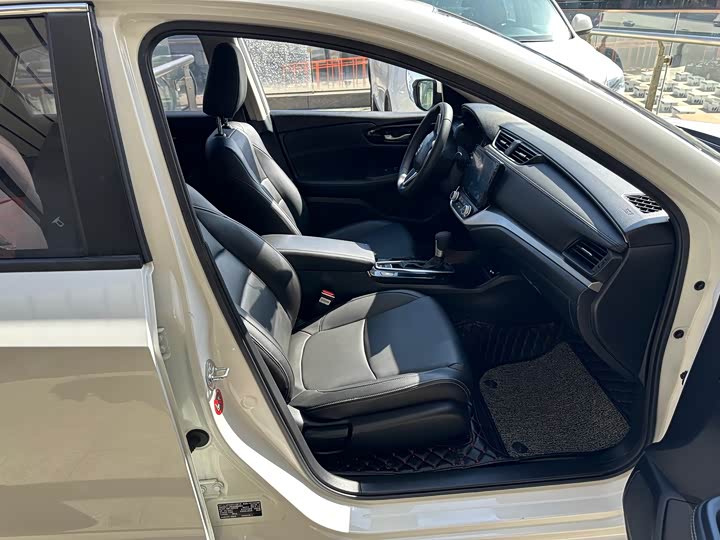 Фото 6 - Honda Envix