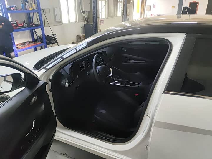 Фото 3 - Hyundai Elantra N line