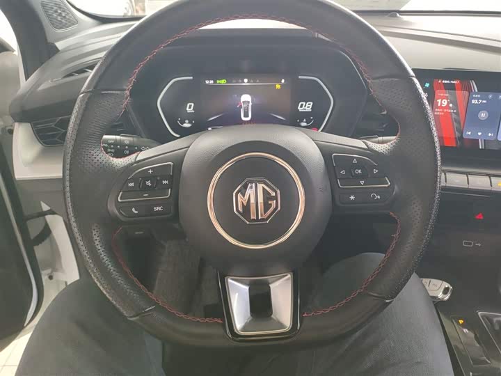 Фото 11 - MG Motor 5