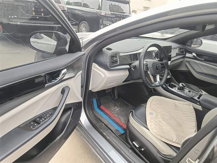 Фото 16 - BYD Qin Plus