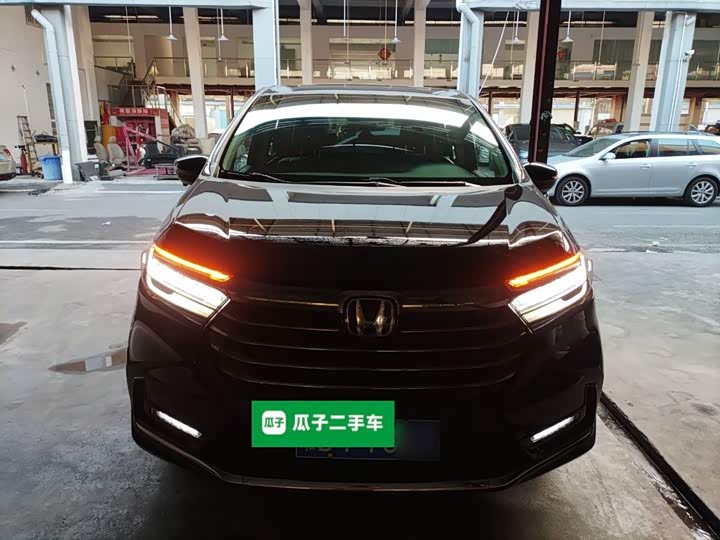 Фото 3 - Honda Odyssey