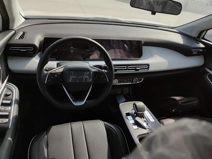 Фото 10 - Beijing EU5 Plus