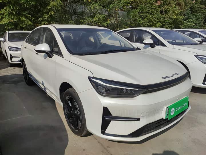 Фото 4 - Beijing EU5 Plus