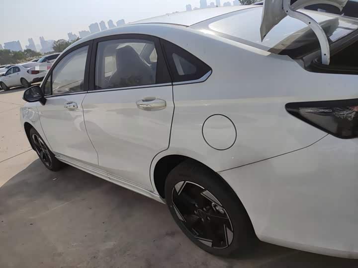 Фото 5 - Beijing EU5 Plus