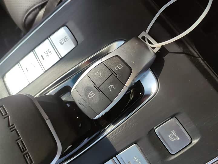 Фото 9 - Beijing EU5 Plus