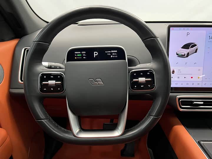 Фото 12 - LiXiang L7