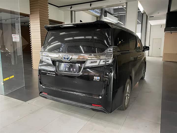 Фото 6 - Toyota Vellfire