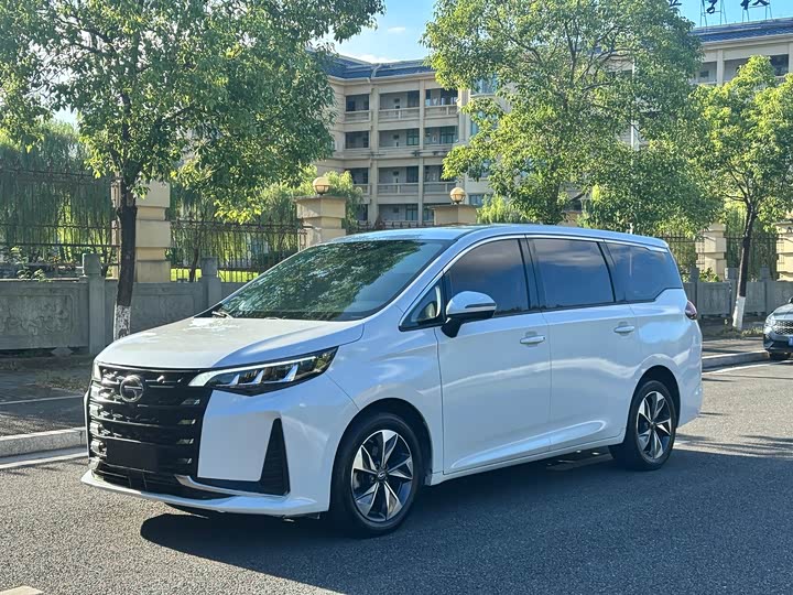 Фото 1 - GAC Trumpchi M6