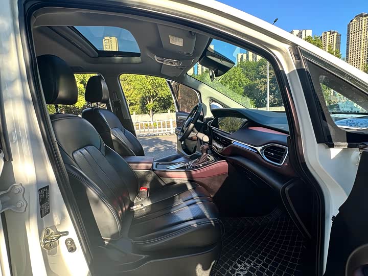 Фото 15 - GAC Trumpchi M6