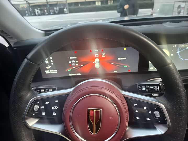 Фото 5 - Hongqi E-HS9