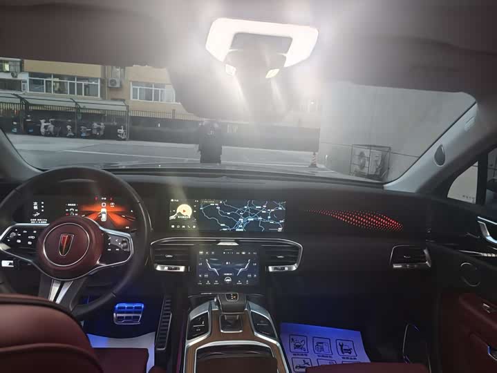 Фото 8 - Hongqi E-HS9