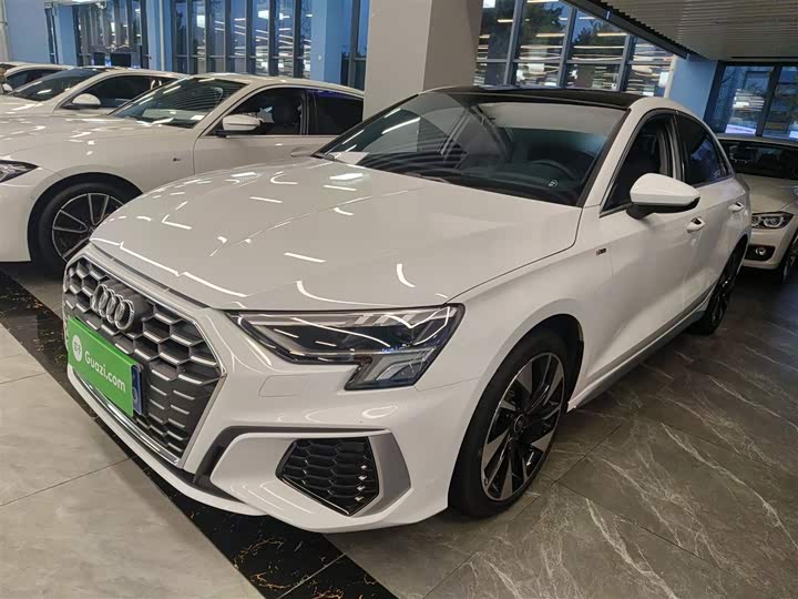 Фото 2 - Audi A3