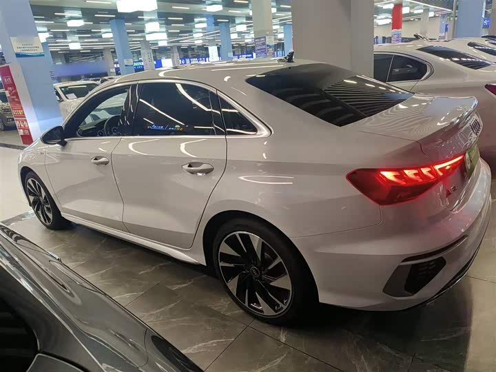 Фото 5 - Audi A3