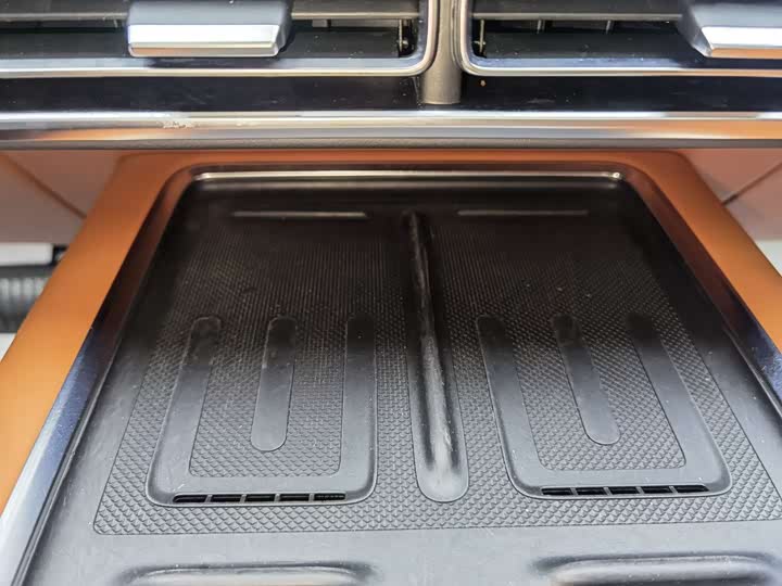 Фото 15 - LiXiang L8