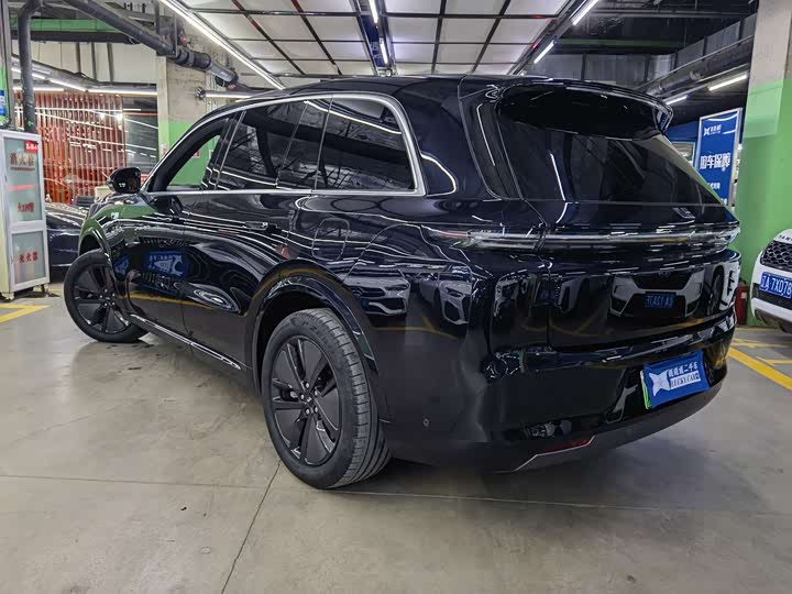 Фото 7 - LiXiang L8