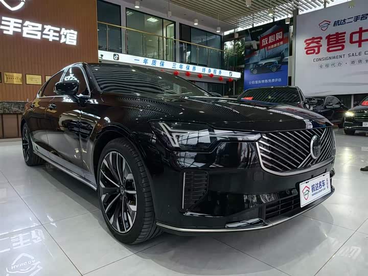 Фото 3 - Volvo S90