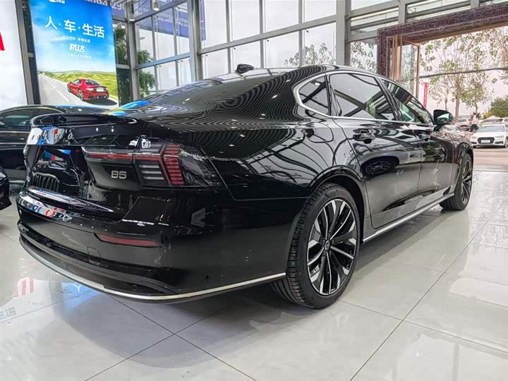 Фото 4 - Volvo S90