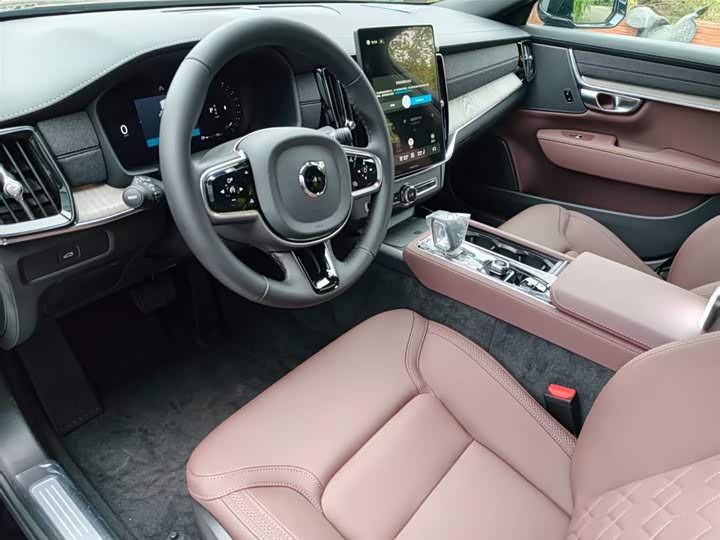 Фото 7 - Volvo S90