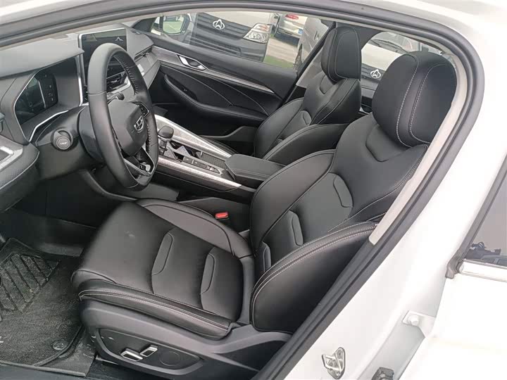 Фото 15 - Geely Preface