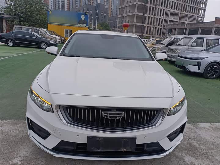 Фото 3 - Geely Preface