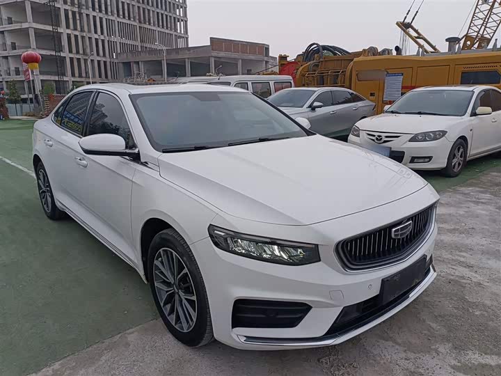 Фото 4 - Geely Preface