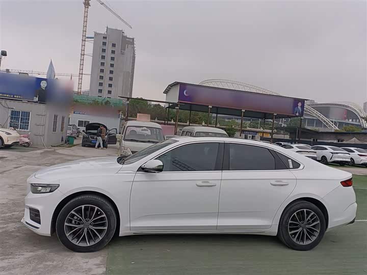 Фото 5 - Geely Preface