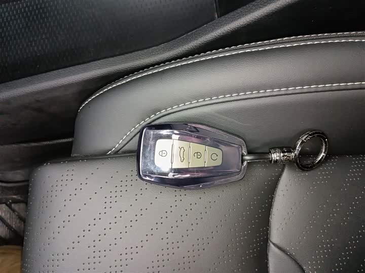 Фото 9 - Geely Preface