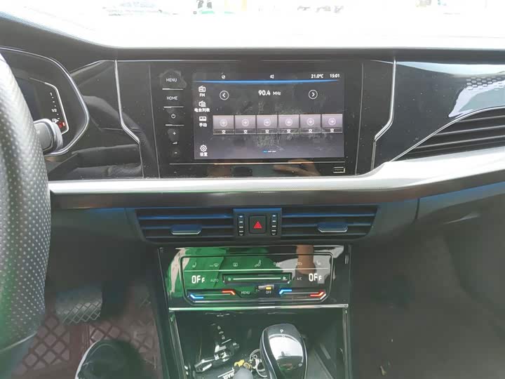 Фото 13 - Volkswagen Passat